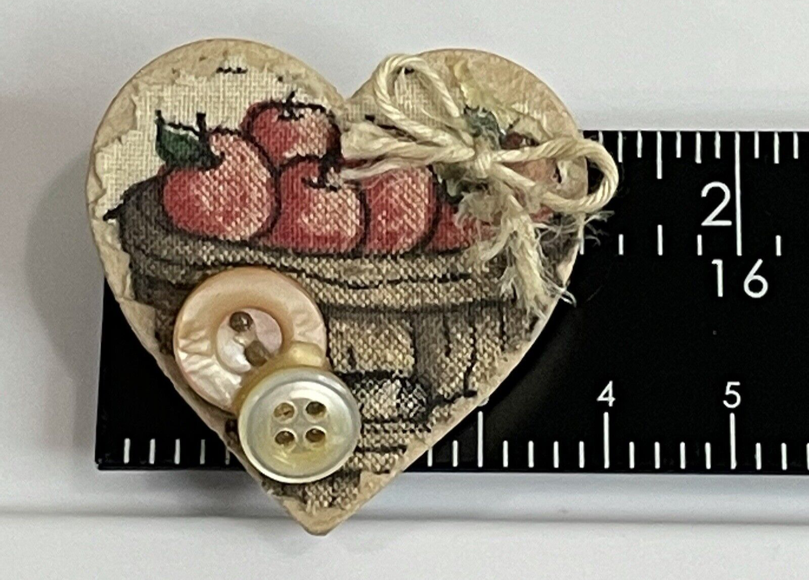 Women s Fashion Jewelry - Pins & Brooches - Country Home Bear & Apple Basket