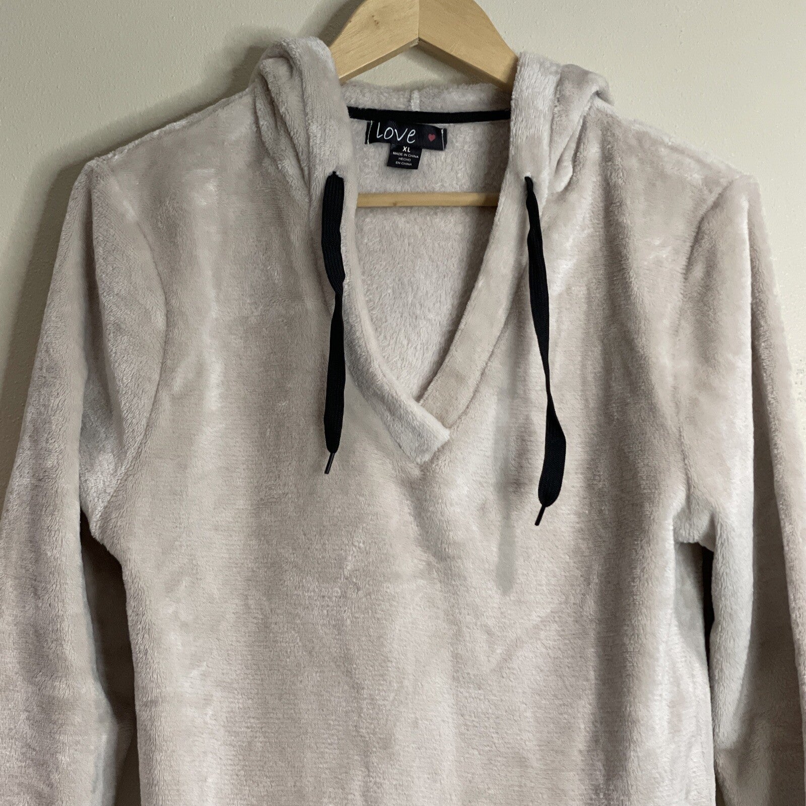 Love Brand Women’s Tan Plush Long Hoodie Size XL