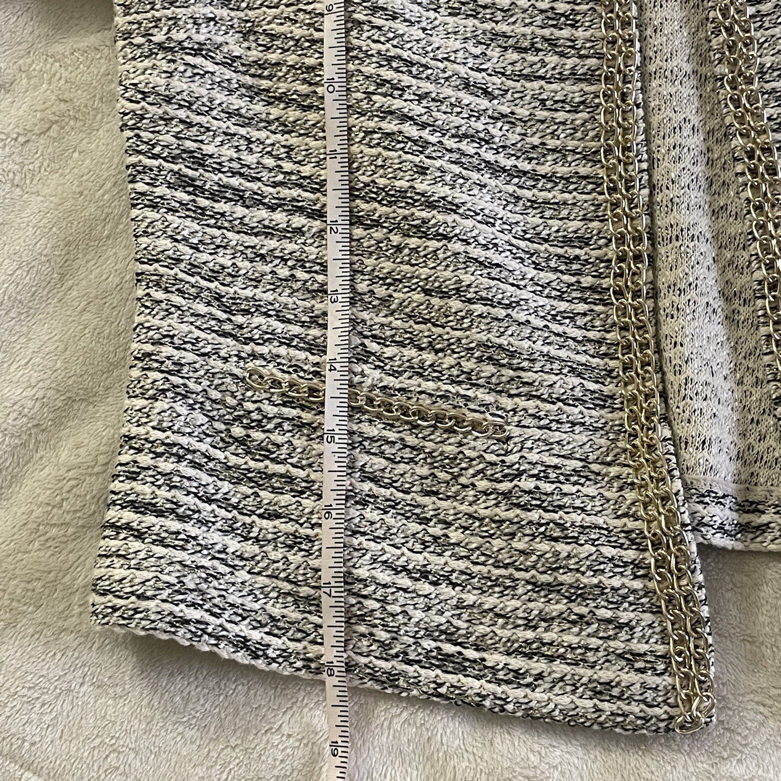 Jennifer Lopez Women’s Size XS Ivory Knit Sweater/Jacket with Chain Link Detail