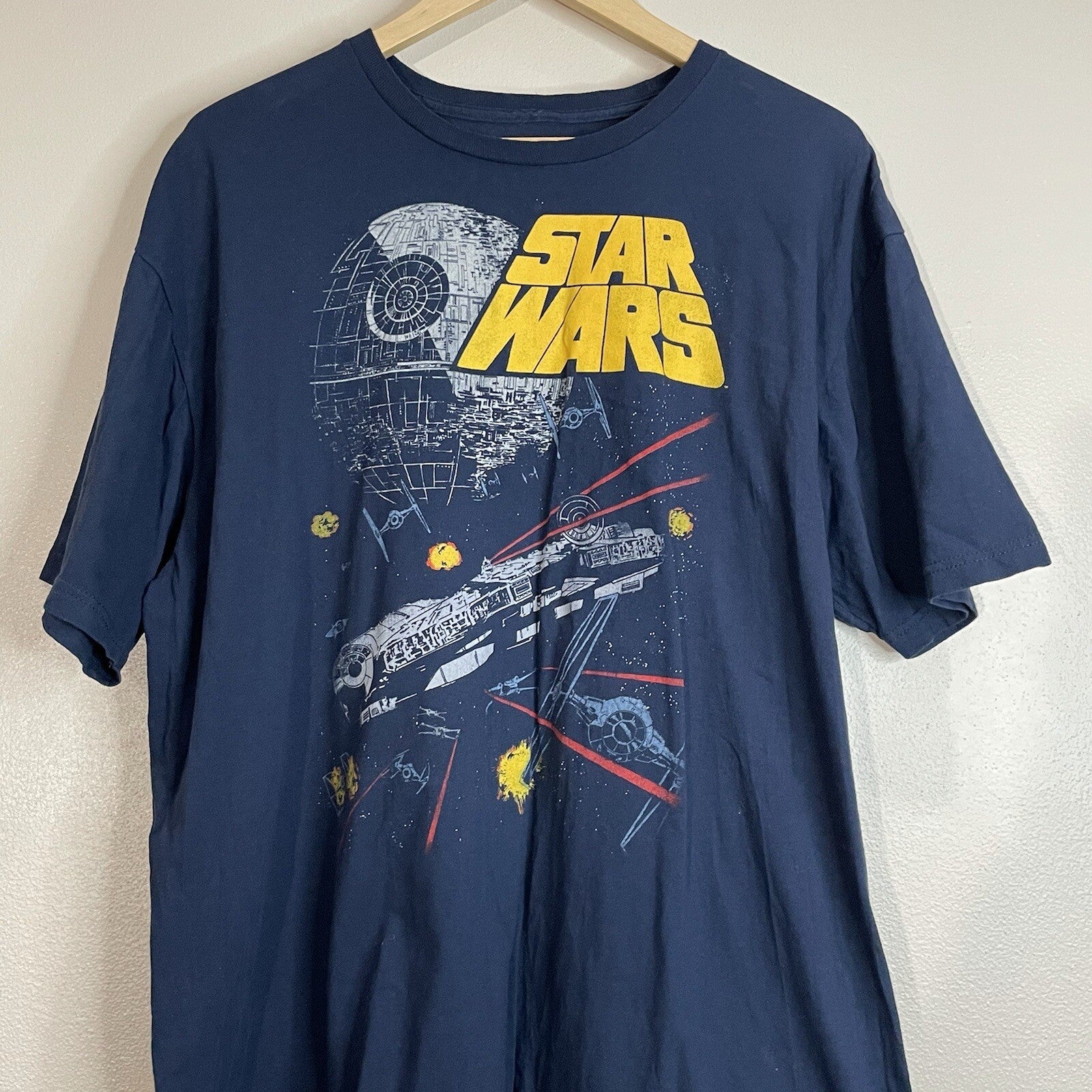 Star Wars Men's Size 2XL Blue Graphic Battle Ship Short Sleeve T-shirt