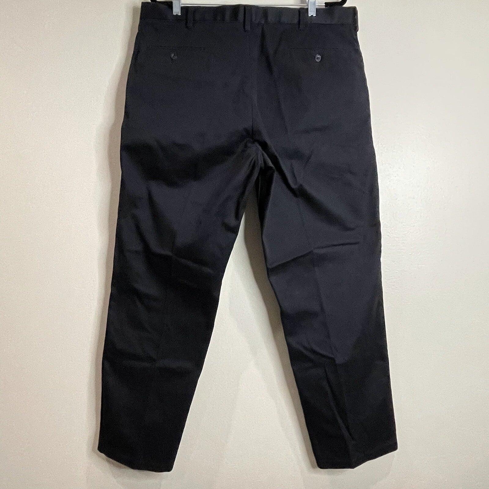 Docker's D3 (Classic) Men's Size 40 x 32 Black Khakis with Pockets