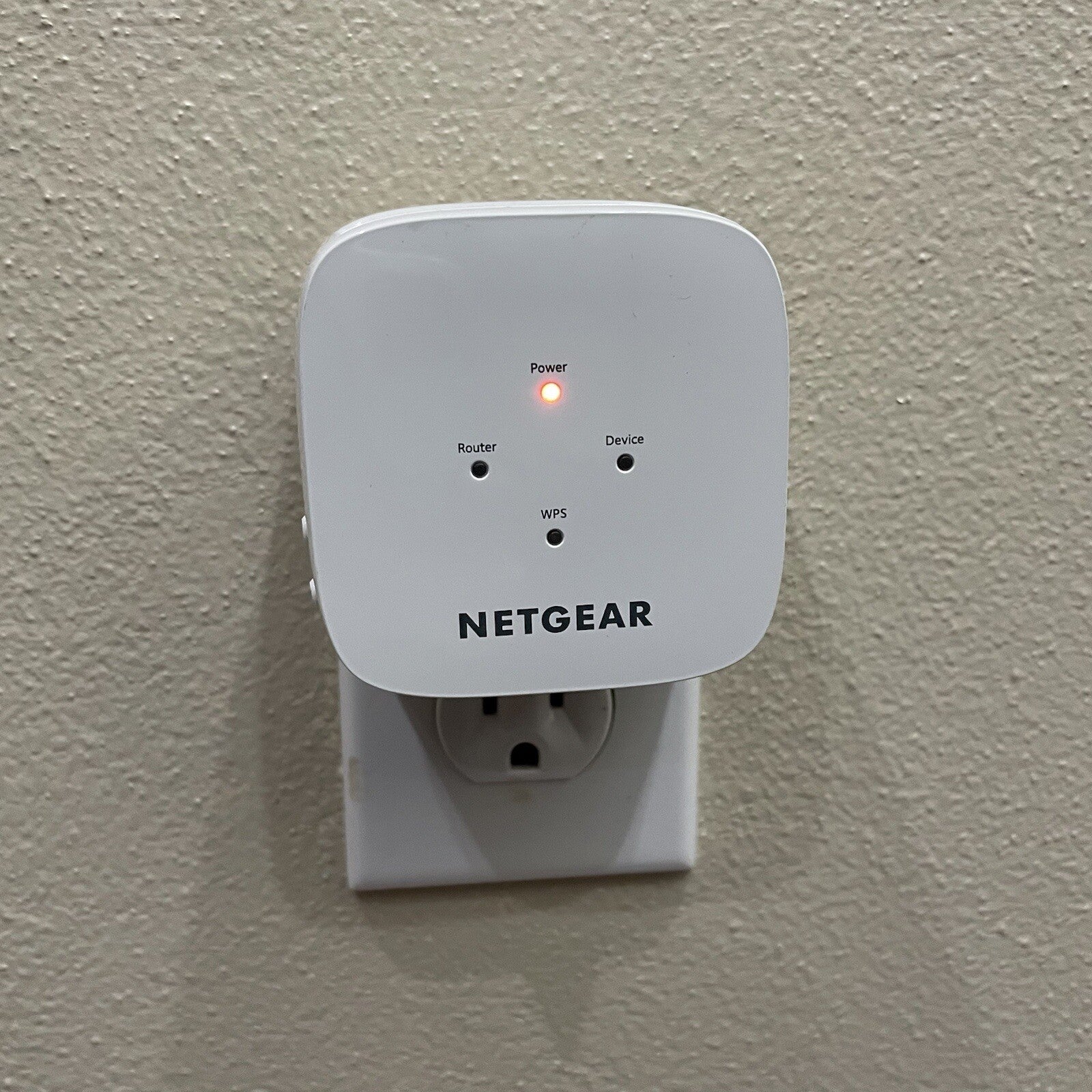 Netgear AC750 WiFi Range Extender- White (Model: EX2800)