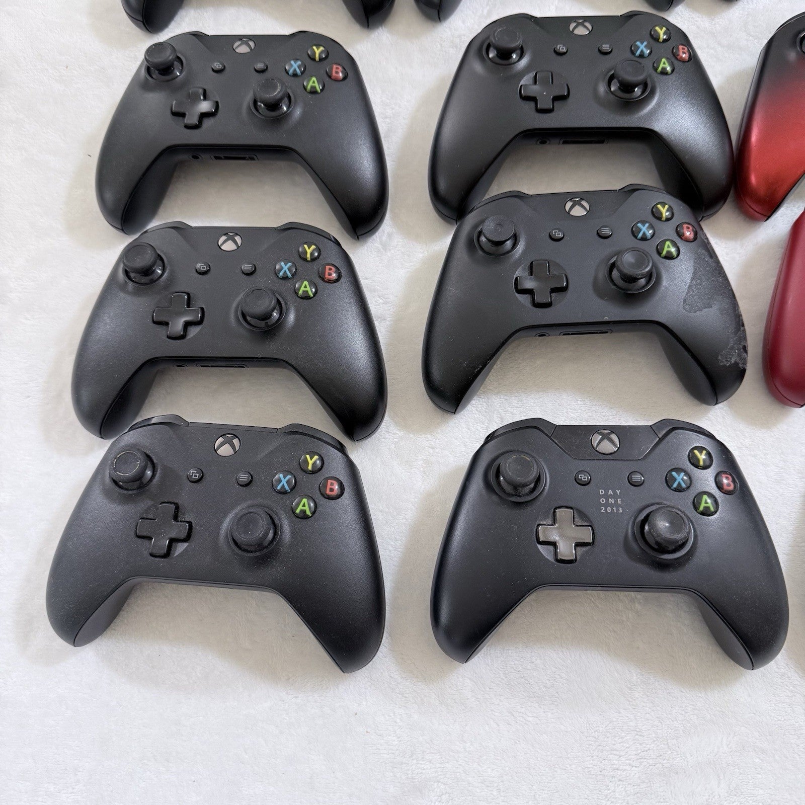 Lot of 16 Microsoft Xbox One Wireless XB1 Controllers As Is - Untested