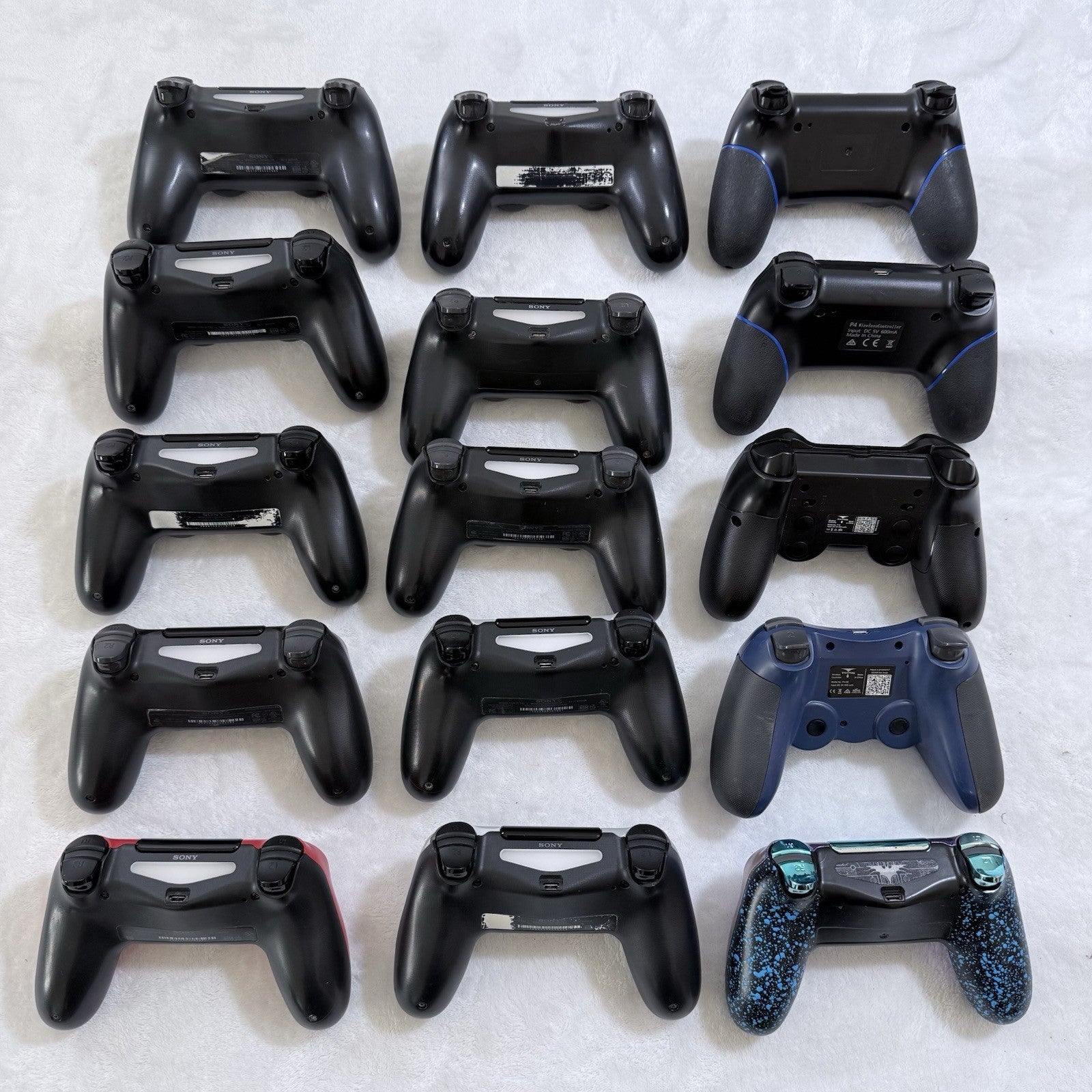 Lot of 15 PS4 Wireless Controllers 11 Sony PlayStation 4 DualShock & 4 3rd Party